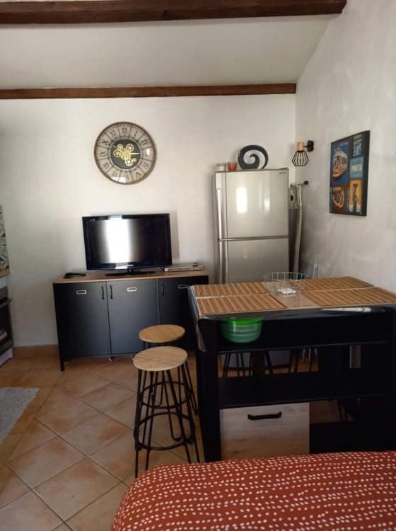 Studio Climatise Dans Villa Calme A 15Km De Cannes Peymeinade Kültér fotó
